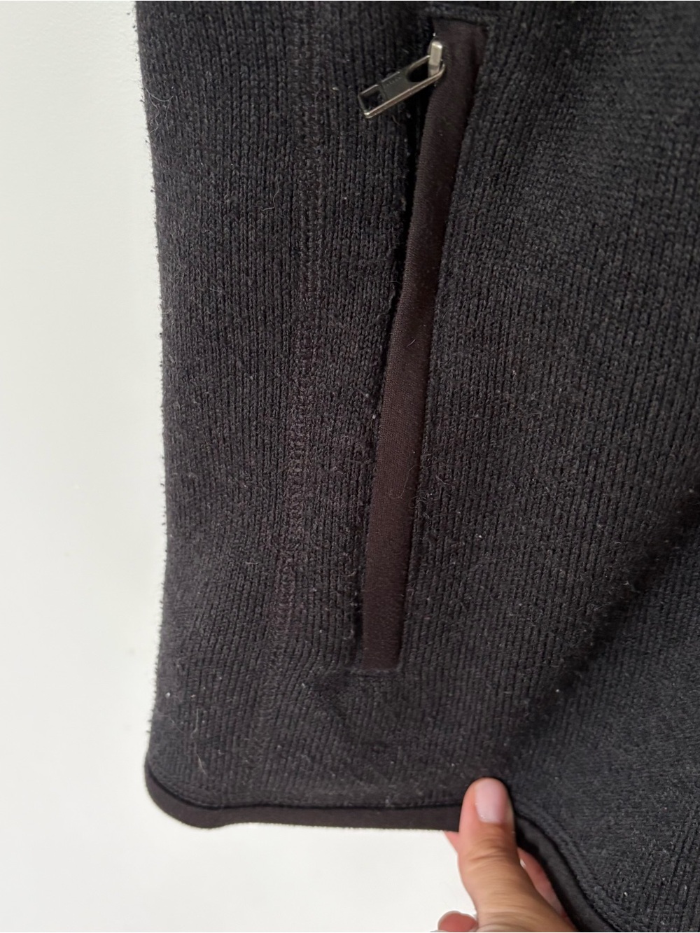 Patagonia Men’s Better Sweater Full Zip Fleece Vest Black Size XL - Mersino Logo - Picture 9 of 12